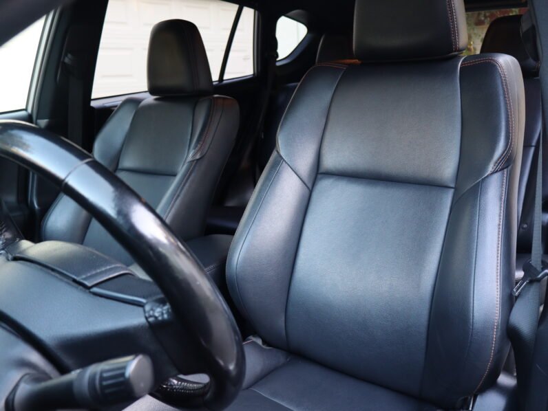 
								Toyota Rav4 Hybrid SE full									