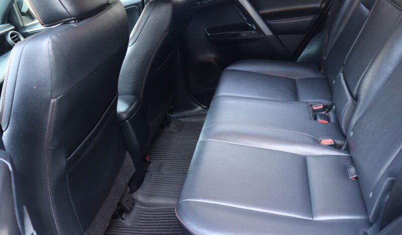 
								Toyota Rav4 Hybrid SE full									