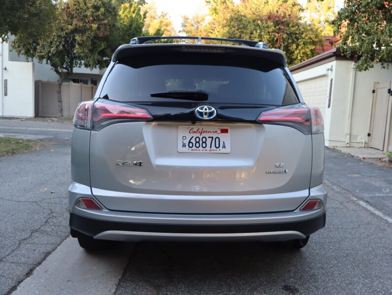 
								Toyota Rav4 Hybrid SE full									