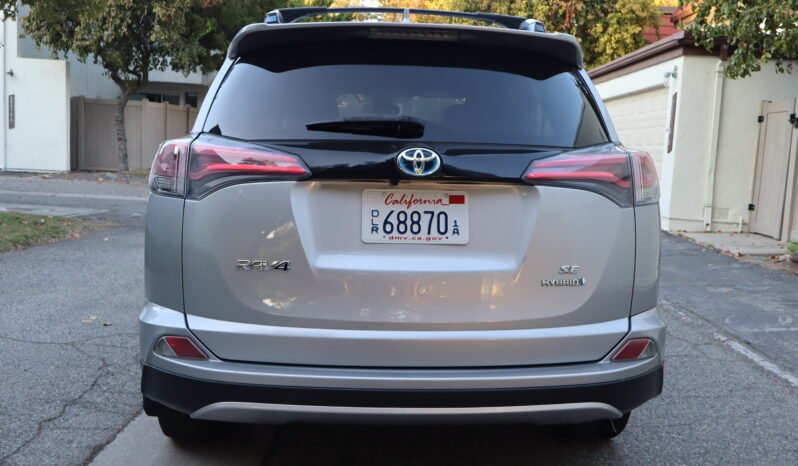 
								Toyota Rav4 Hybrid SE full									