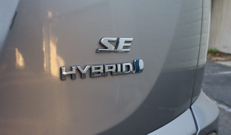 
								Toyota Rav4 Hybrid SE full									