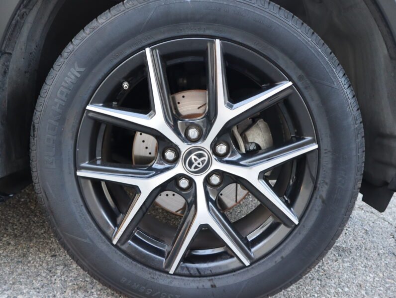 
								Toyota Rav4 Hybrid SE full									