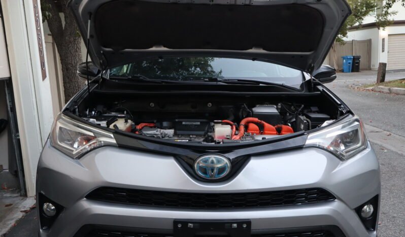 
								Toyota Rav4 Hybrid SE full									