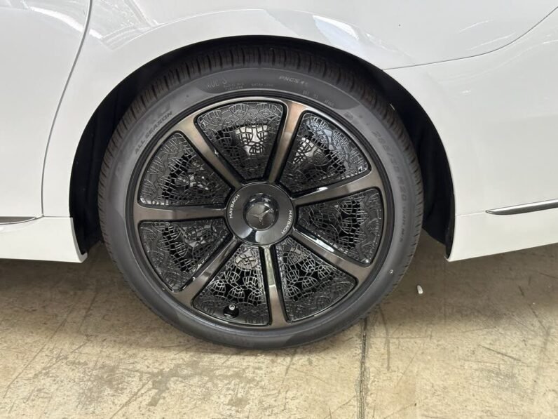 
								2024 Mercedes-Benz S-Class Maybach S 680 4MATIC full									