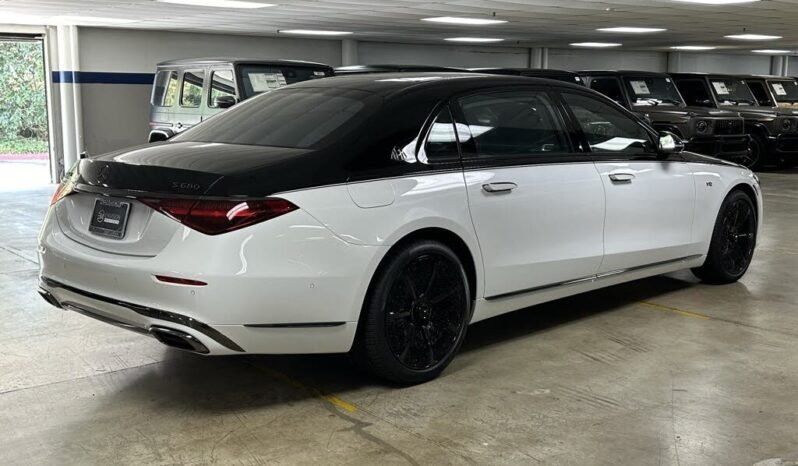 
								2024 Mercedes-Benz S-Class Maybach S 680 4MATIC full									