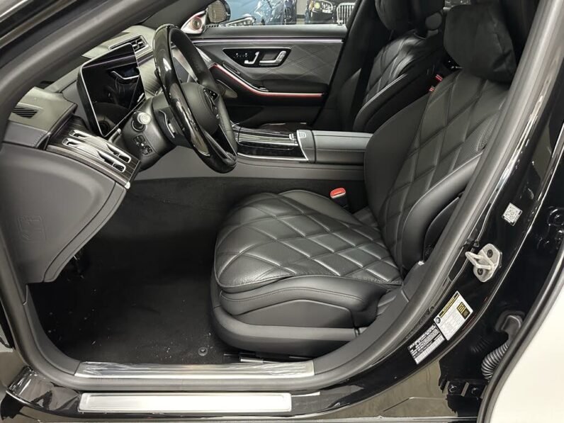 
								2024 Mercedes-Benz S-Class Maybach S 680 4MATIC full									