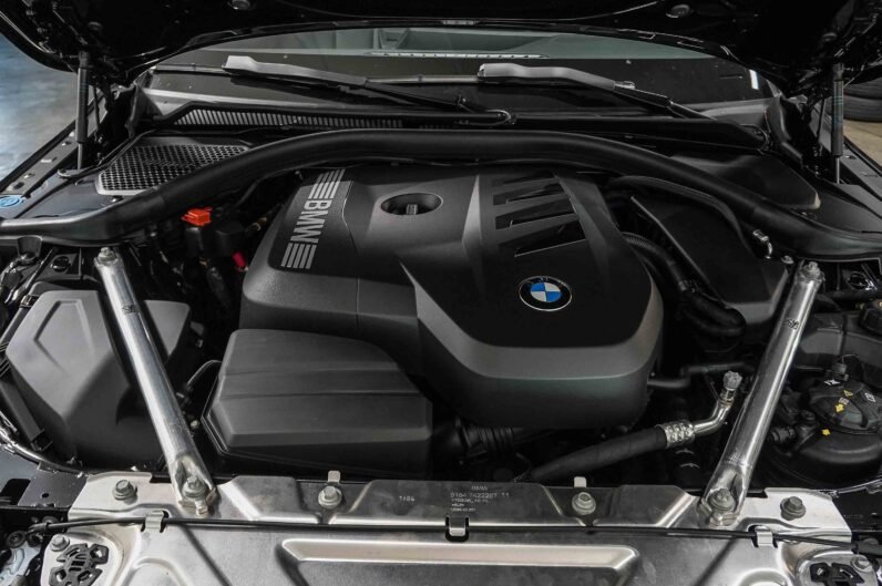 
								2023 BMW 3 Series SPORT full									