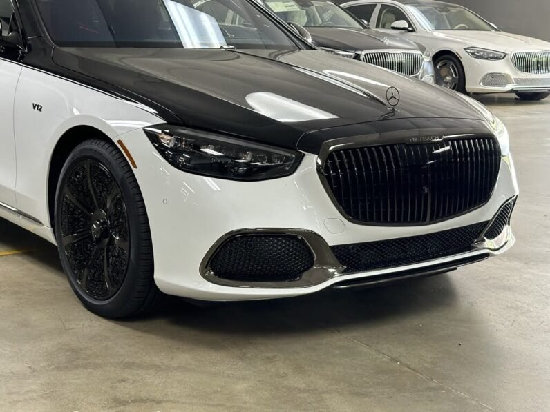 
								2024 Mercedes-Benz S-Class Maybach S 680 4MATIC full									