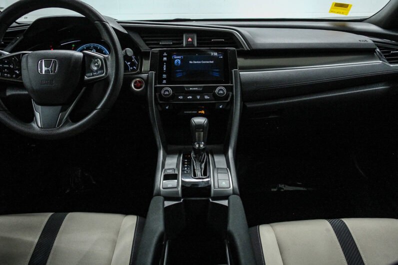 
								2017 Honda Civic Hatchback full									