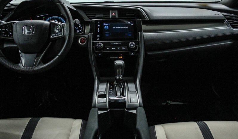 
								2017 Honda Civic Hatchback full									