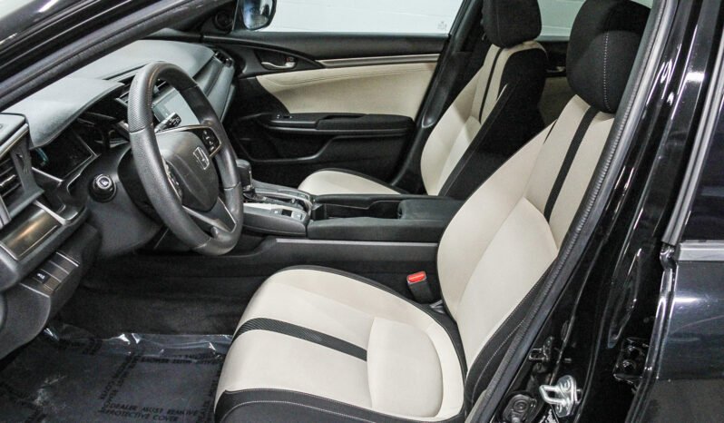 
								2017 Honda Civic Hatchback full									